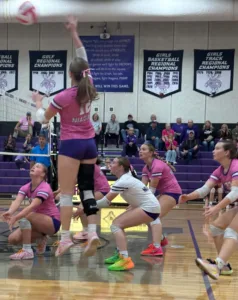 Badgers notch key M&O victory